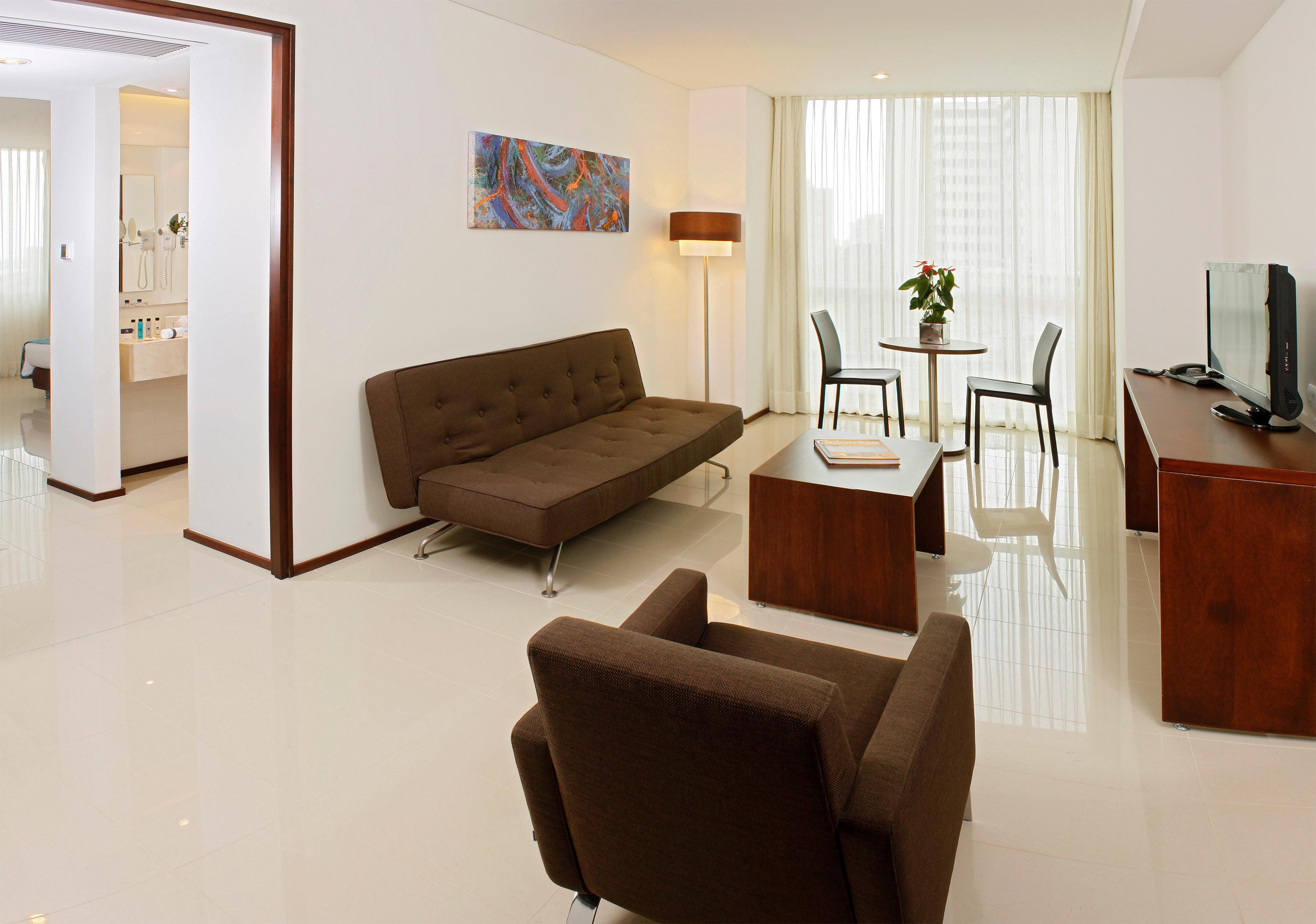 Estelar Alto Prado Barranquilla  Luaran gambar A living room with a sofa bed